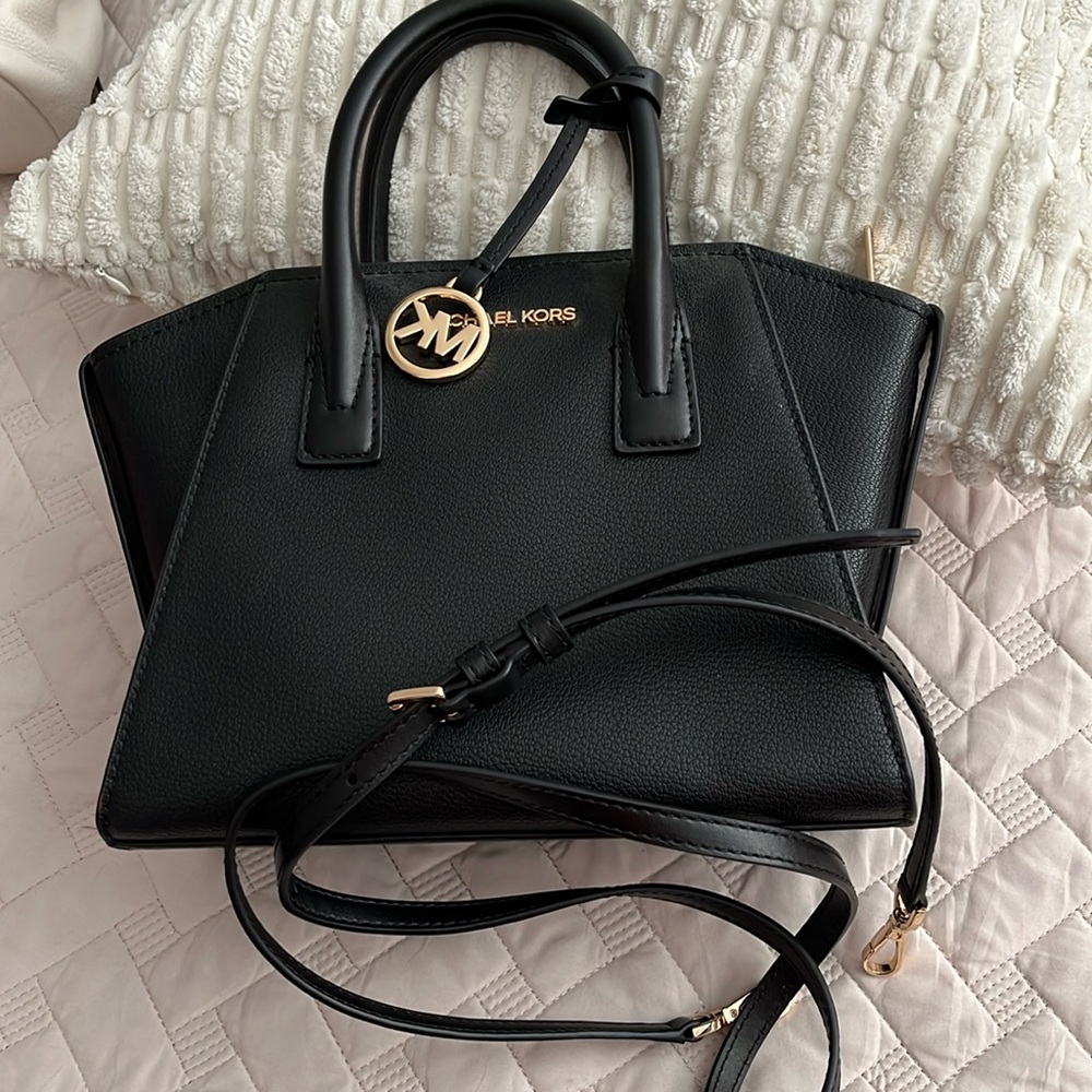 MICHAEL KORS MINI CROSSBODY